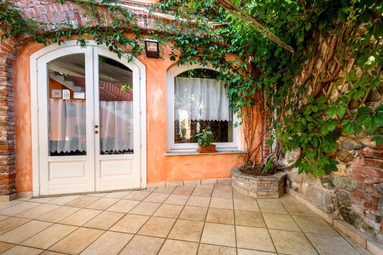 Cantina Anzivino - Affittacamere Gattinara Exteriör bild